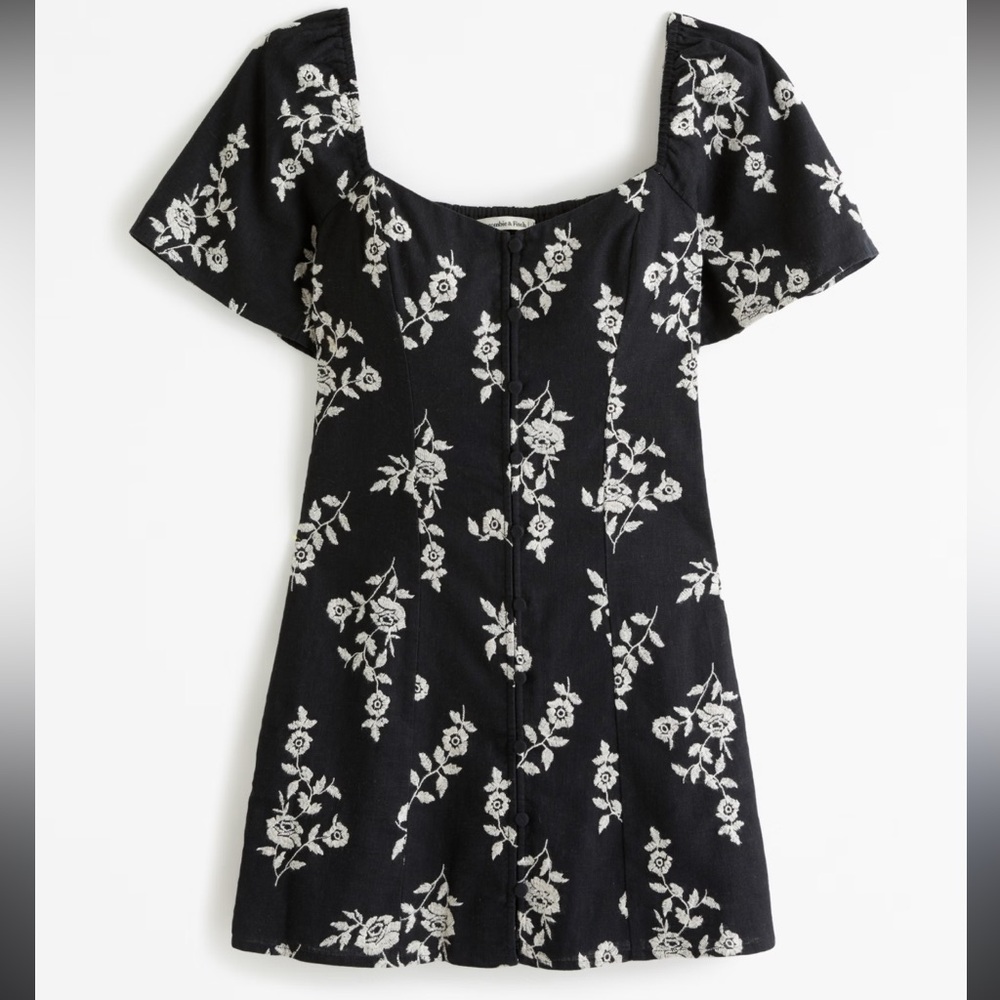 NWOT Abercrombie & Fitch Floral Linen Black and Cream Embroidered Mini Dress XSP